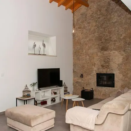 Beautiful Cozy Near Nazare, Leiria&batalha Casa de Férias