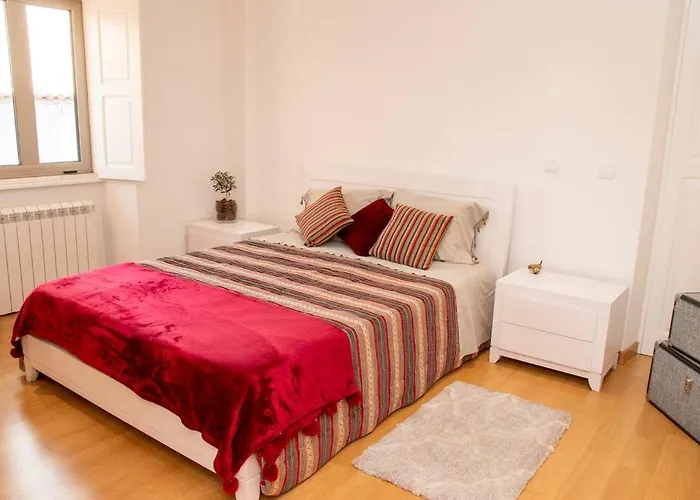 Beautiful Cozy Near Nazare, Leiria&batalha Casa de Férias