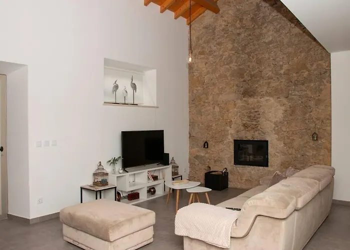 Beautiful Cozy Near Nazare, Leiria&batalha Casa de Férias